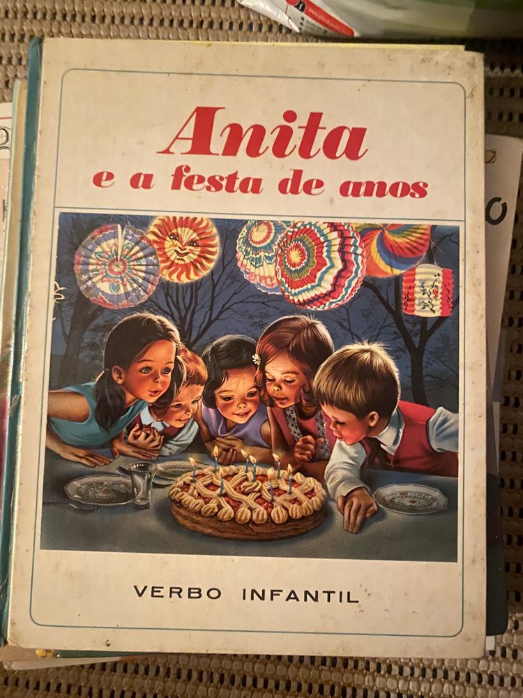 Livros “Anita” , clássicos