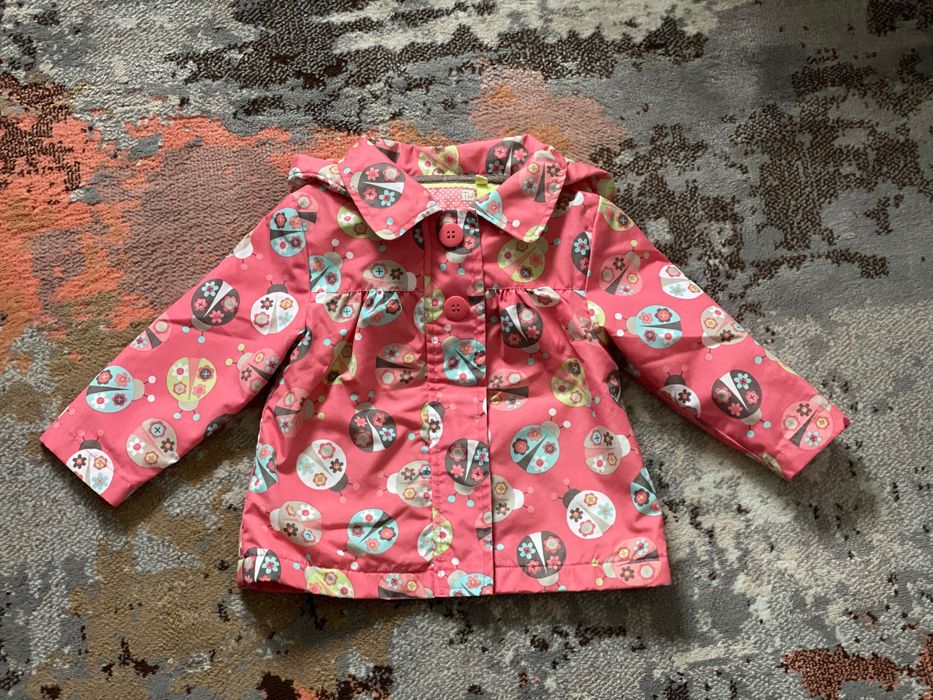 Sprzedam wiosenną kurteczkę/płaszczyk firmy TU rozmiar 9-12 miesięcy