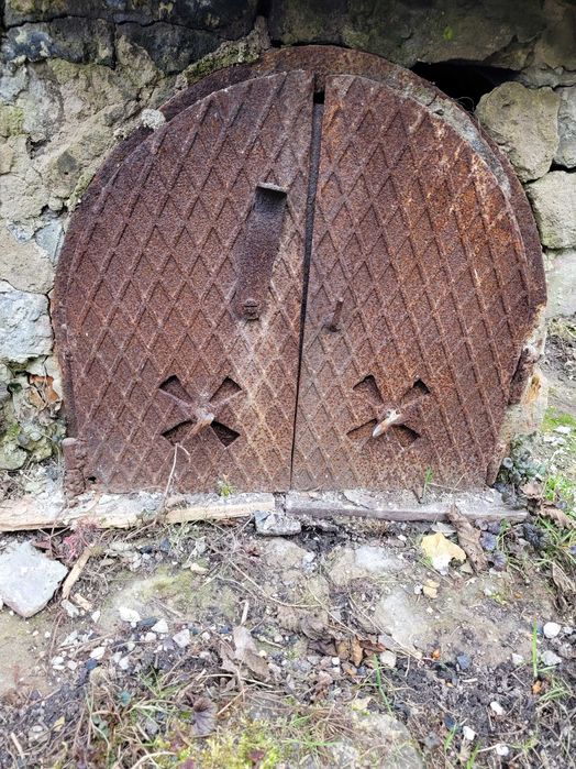 Drzwi,Drzwiczki do paleniska ,wędzarni, grilla.