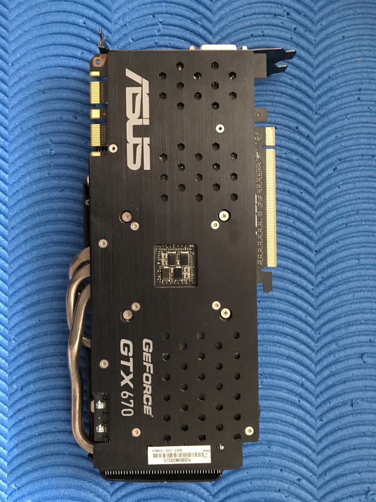 ASUS GTX 670 2GB 256Bit