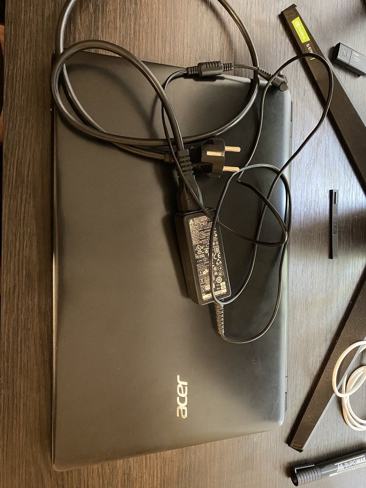 Ноутбук Acer Aspire E1‑510 | 8 ГБ ОЗУ | 750 ГБ HDD | HDMI | Wi‑Fi |