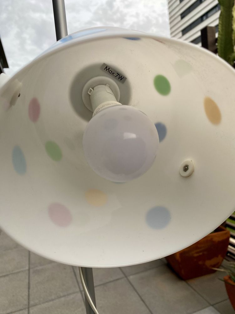 Candeeiro de pé IKEA