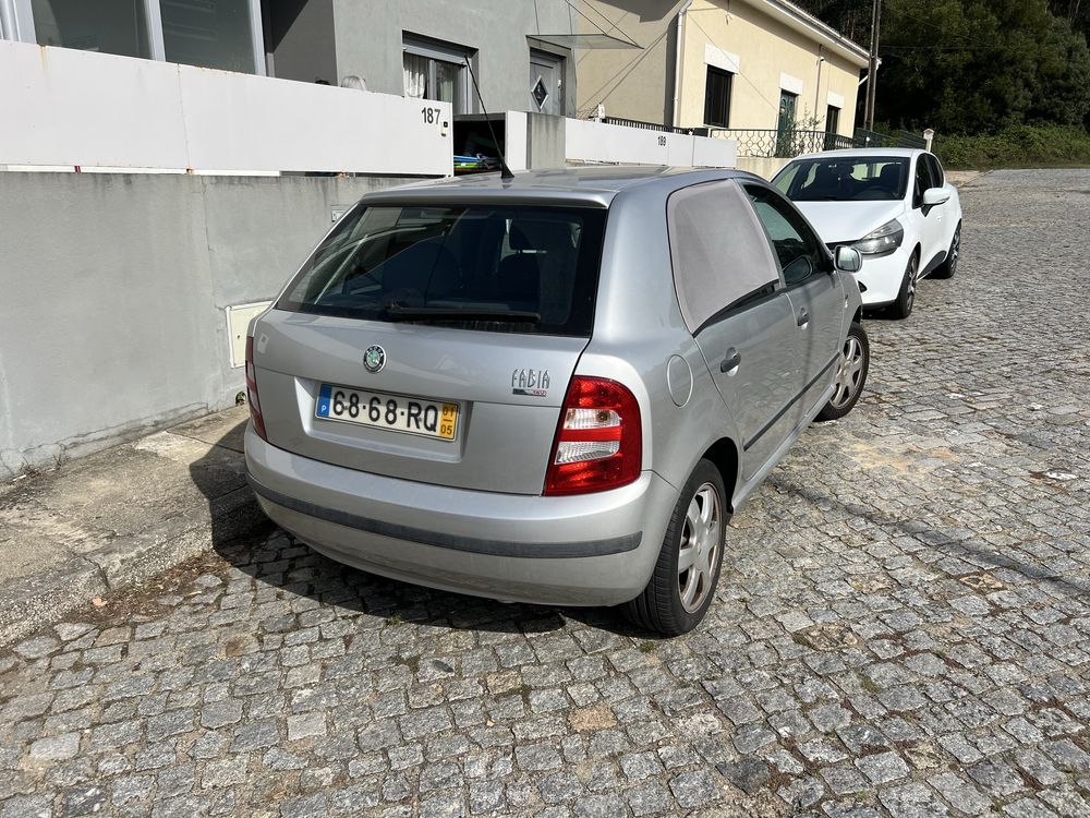 Skoda Fabia 1.4 Gasolina