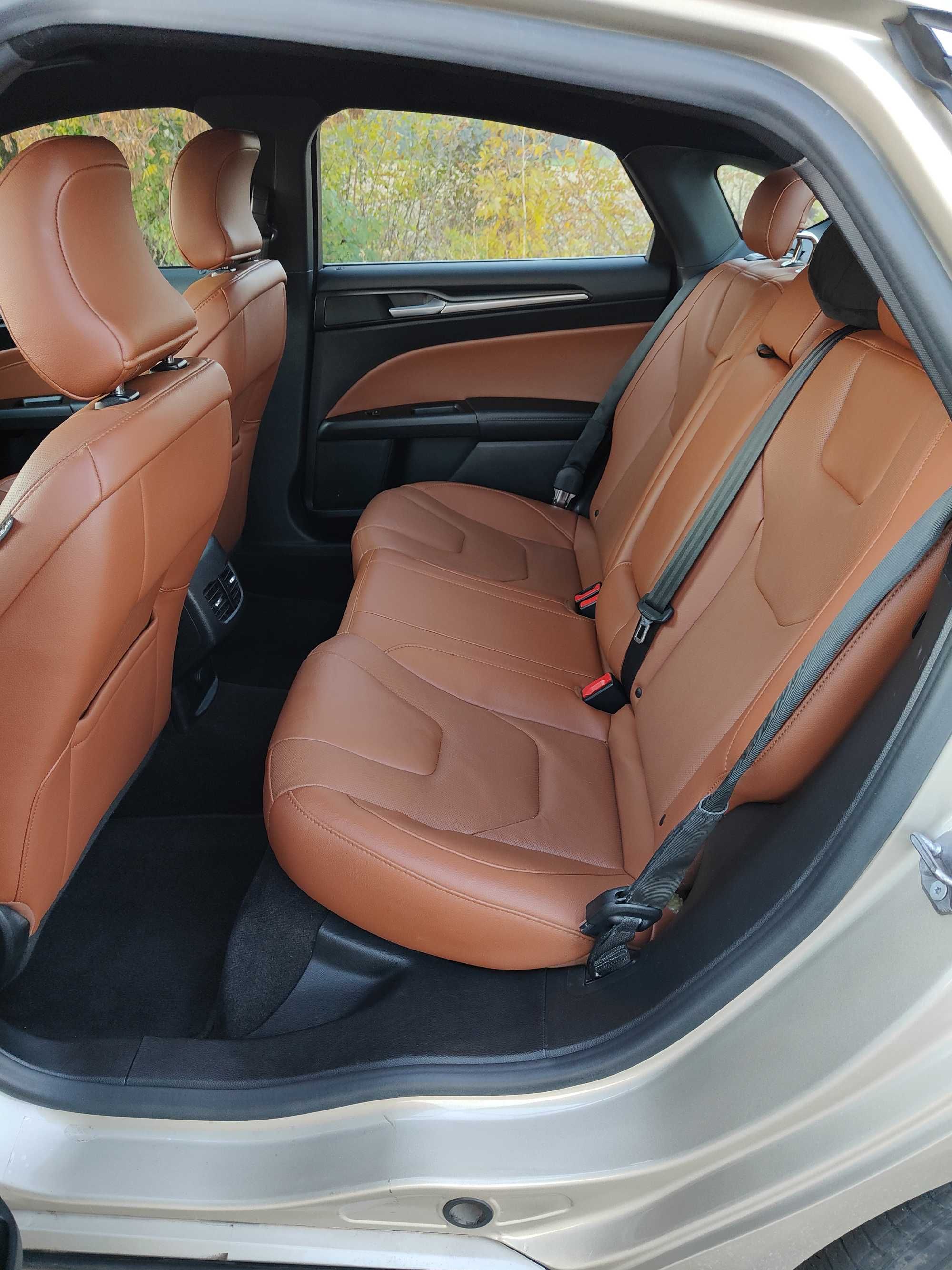 Ford Fusion Energy PlugIn Hybrid Titanium