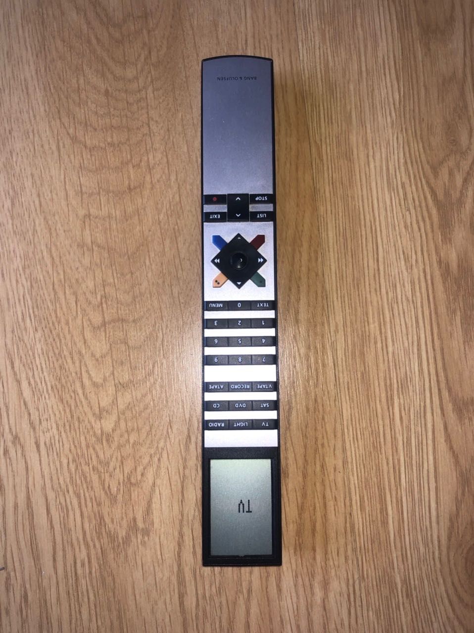 Bang Olufsen Beovision AVANT 100Hz  Tv VHS com Comando beo4