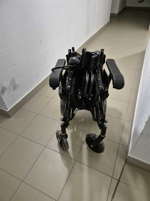 Sprzedam wózek inwalidzki