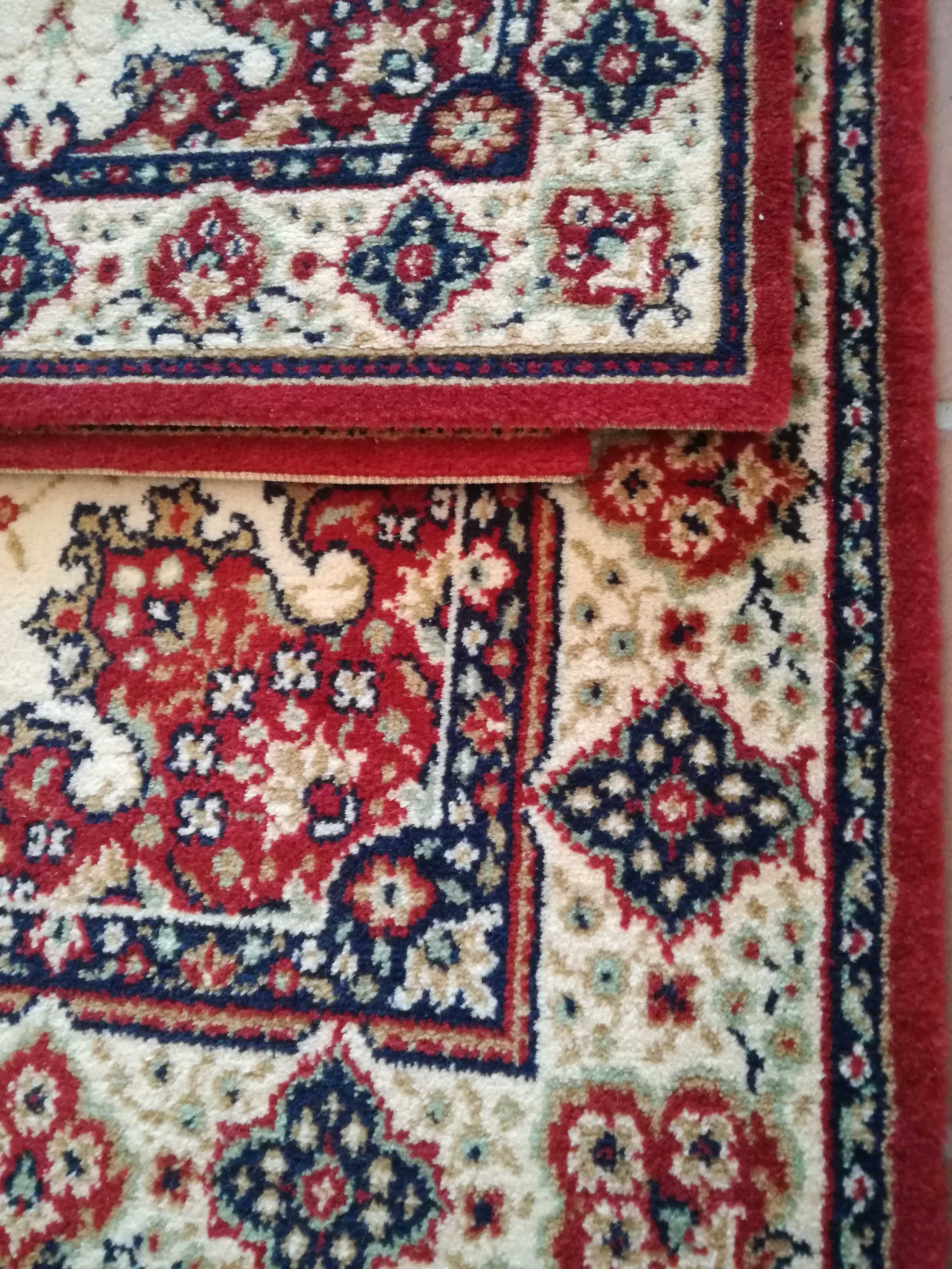 Lindíssimos tapetes de pura lã, da famosa marca Lano Bergama.