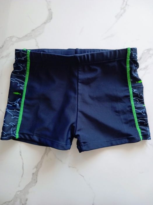 kąpielówki dla chłopca 122/128 spodenki kąpielowe na basen