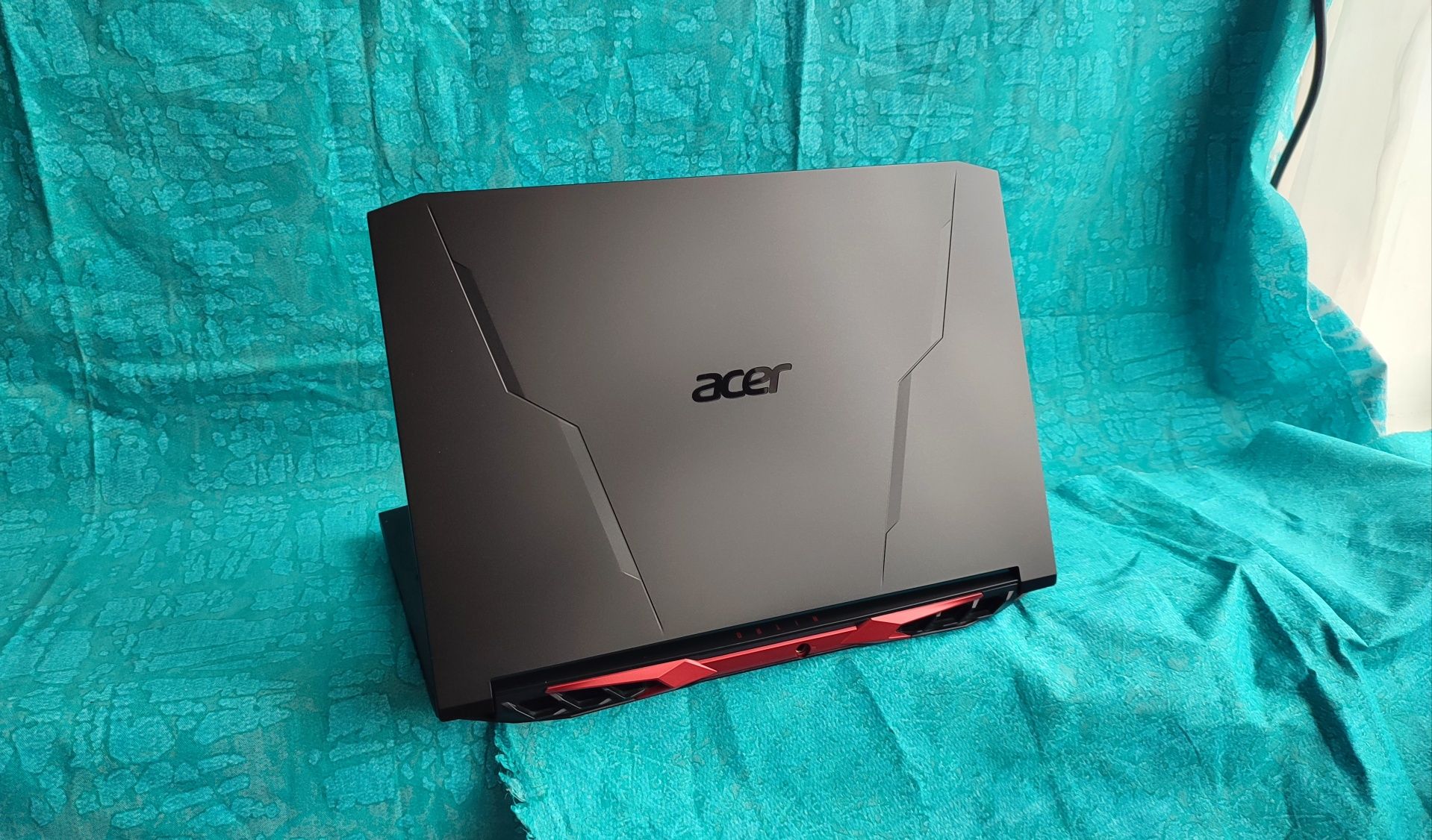 Acer nitro 2k/165hz/rtx3050/i5-11400h/16/ssd+hdd/5