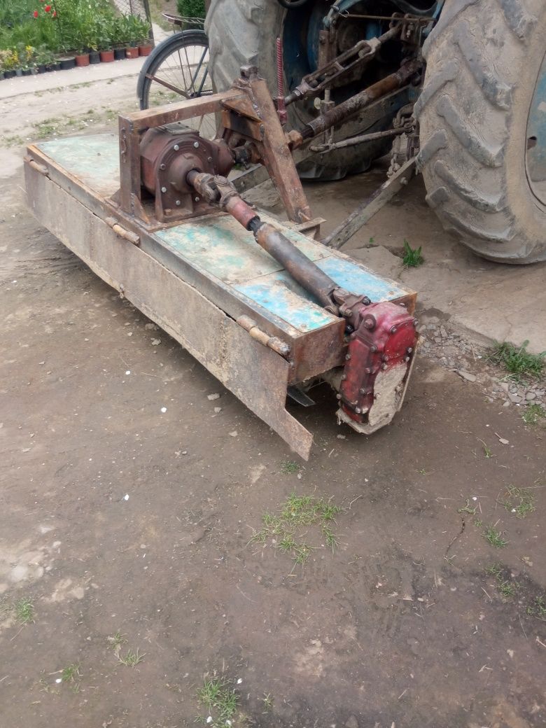 Продам фрезу почвофрезу