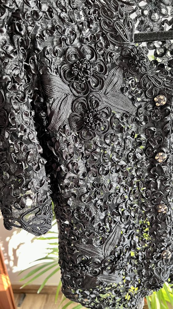 Elegancka Bluzka vintage, czarna koronka