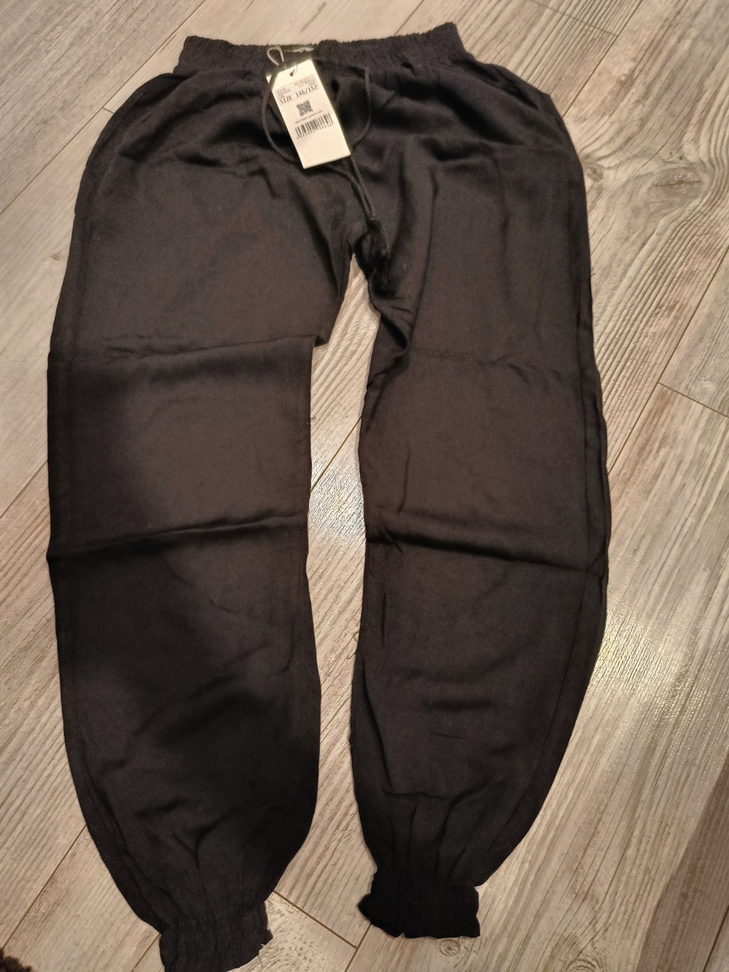 Nowe z metką spodnie alkadynki dla dziewczynki r 146-152cm