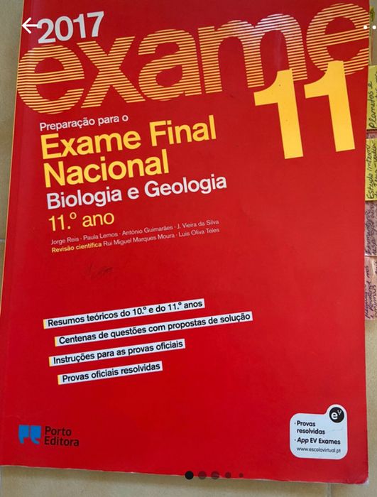 Livro de preparação  para exame de 11 ano de Biologia e Geologia