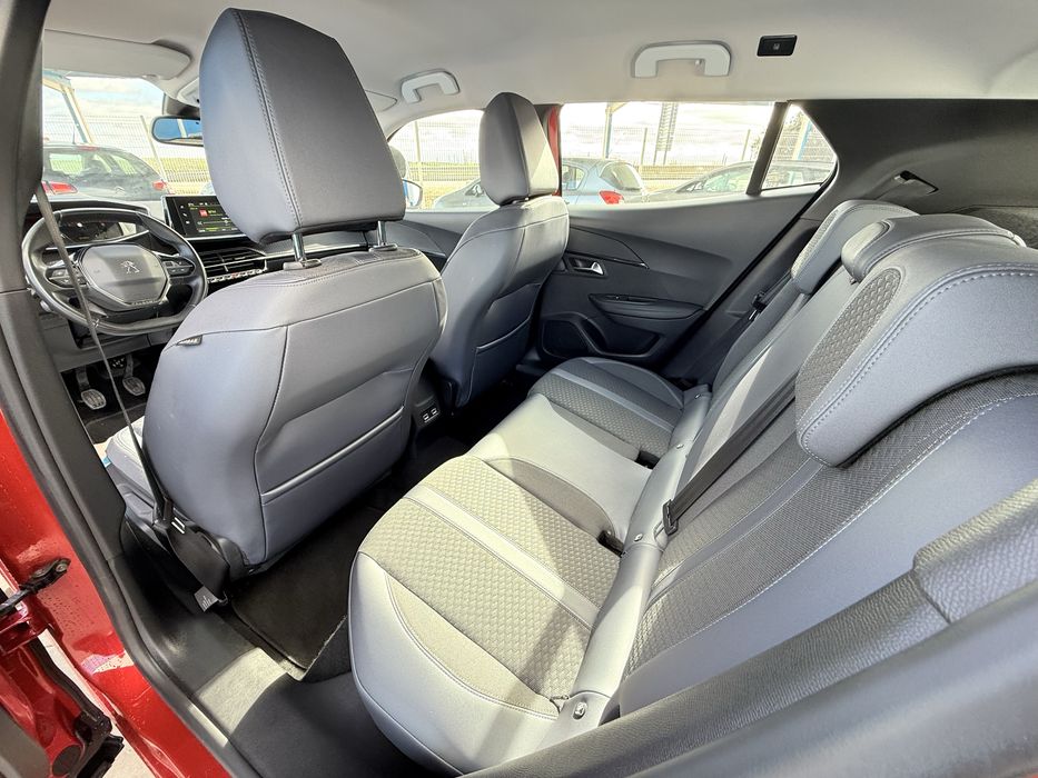 Peugeot 2008 - 1.2 puretech 130