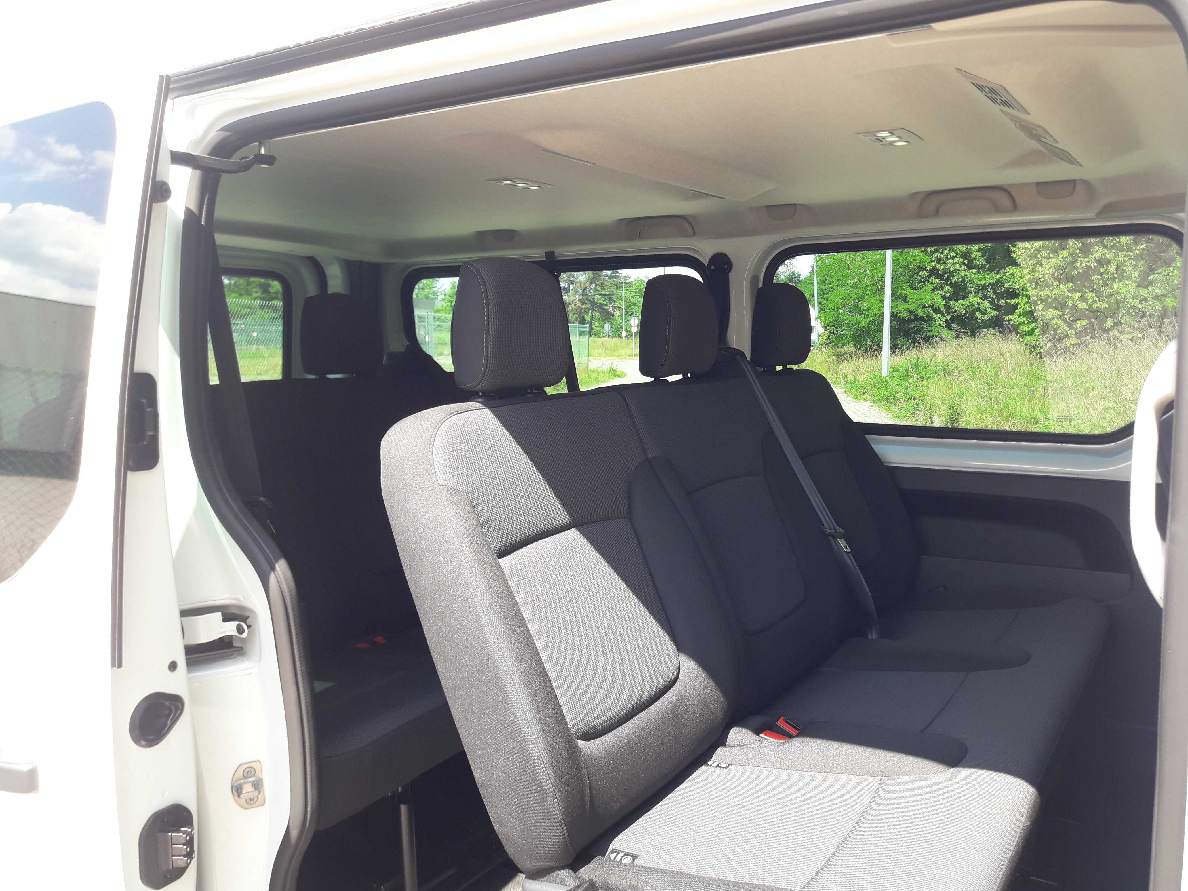 wypożyczalnia busów - Renault Trafic 9-cio osobowy do wynajęcia