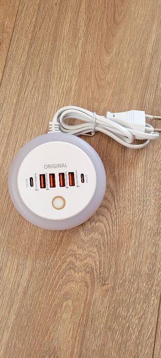 Ładowarka usb z lampka led