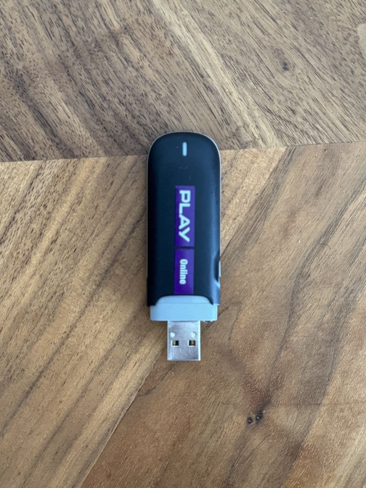 Przenośny modem USB HUAWEI E3131s-2 3G HSPA+, bardzo praktyczny!