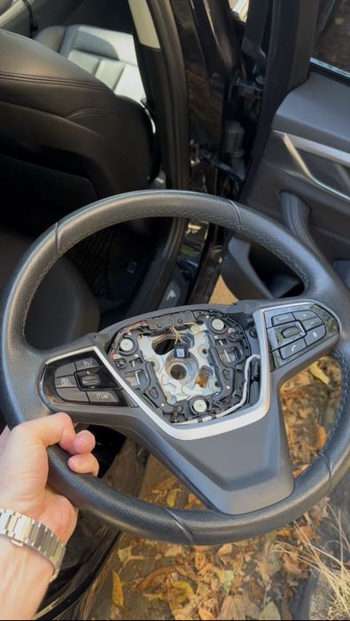 Оригіналній руль з безпекой BMW G30
