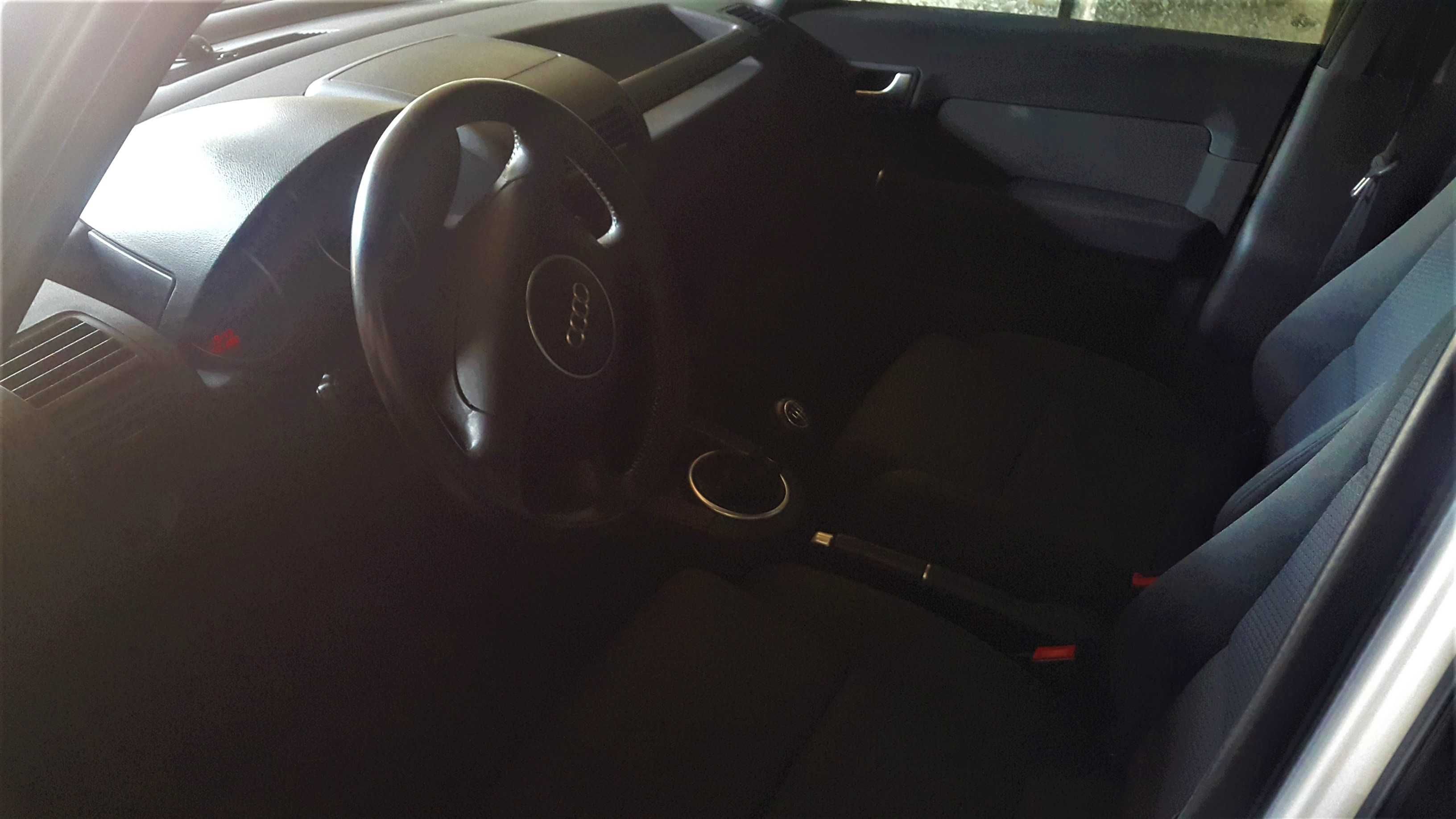 Автомобиль легковой AUDI A2