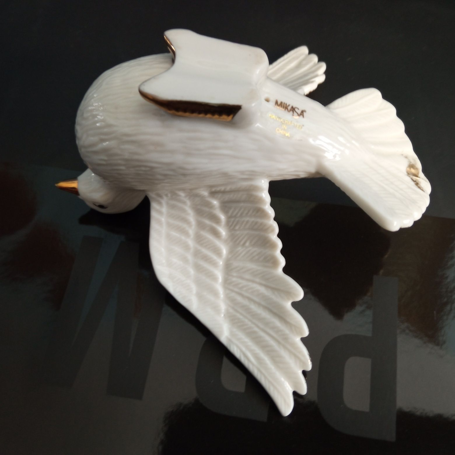 Gołabek b. wyjątkowa ręcznie wykonana figurka z porcelany.