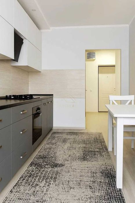 ОЗЕРО! Центр! Терміново! Продається 2-кім квартира в сучасному будинку