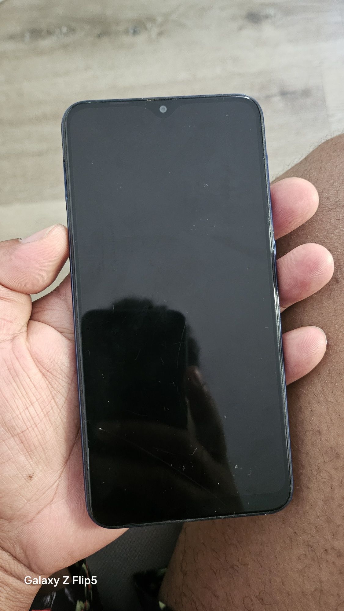 Samsung A10 pequeno trincado