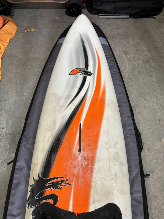 Deska windsurfingowa F2 Max2Air 259, 100l + statecznik