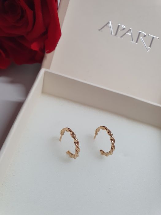 Kobiecie zmysłowe złote kolczyki kółka łańcuszek