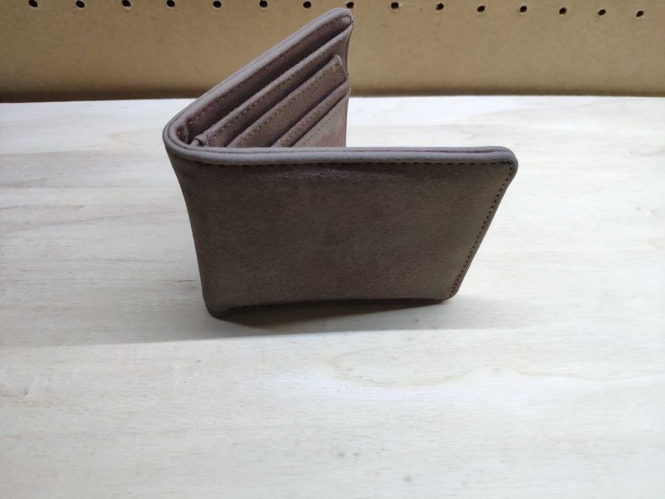 Carteira em pele sintética