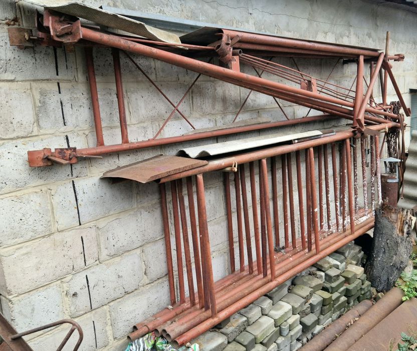 Ліса. Будівельні