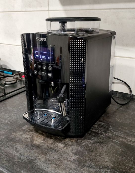 Кофемашина Krups EA817 2021 год выпуска