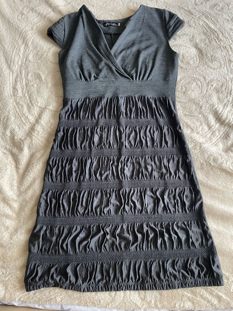 Сукня з м’якої тканини