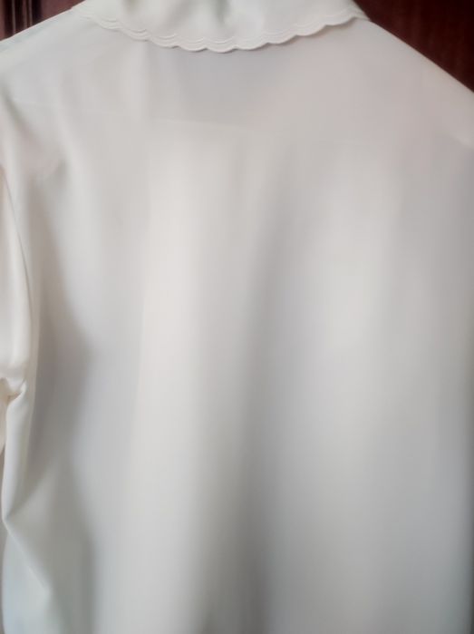 Blusa senhora  cor bege  em poliéster   da marca Sphia Martin