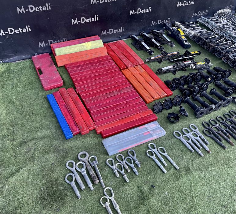 Домкрати подомкрат буксіровочний крюк гак знак стоп сигнал аварійка