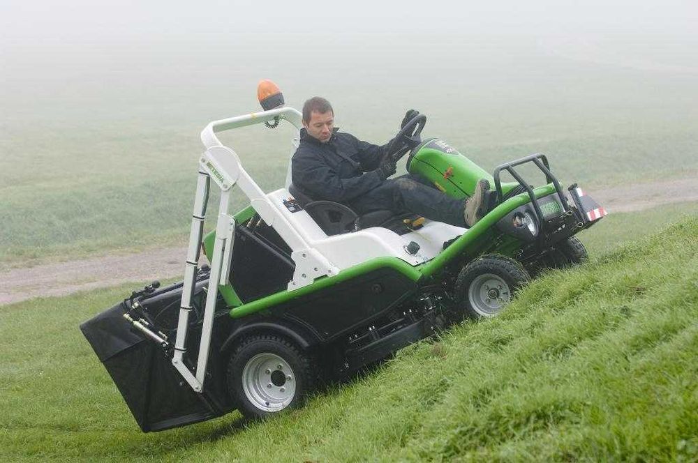 Traktorek kosiarka Etesia 124 HYDRO diesel (PŁUG ŚNIEŻNY) TRAK-TOM