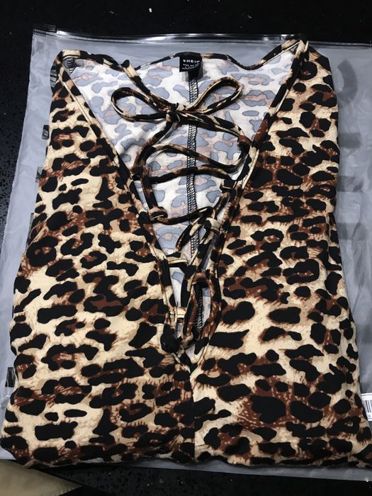 Macacão Leopardo L *novo*