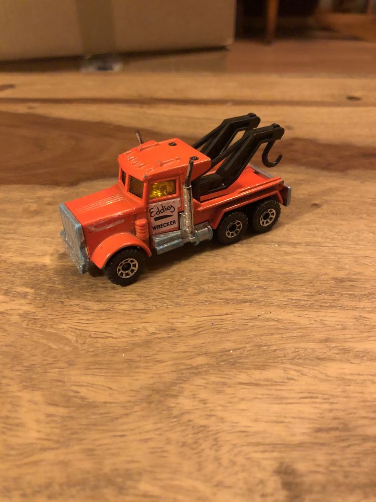 Matchbox Peterbilt Wrecker Truck Eddies