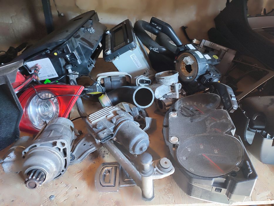 Стойки амортизаторы на Фольксваген Пассат,гольф,кади,Джетта Volkswagen