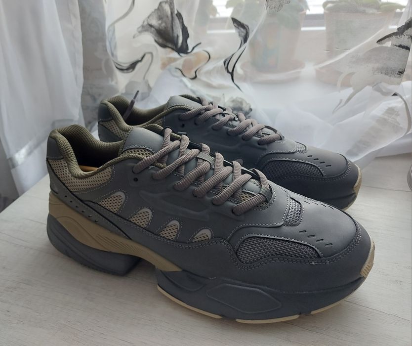 Кросівки Zara р.44.