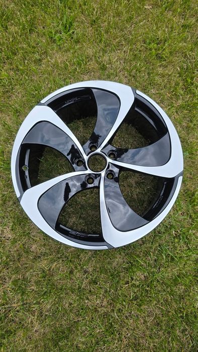 Renowacja felg  / prostowanie felg / wulkanizacja  / CNC