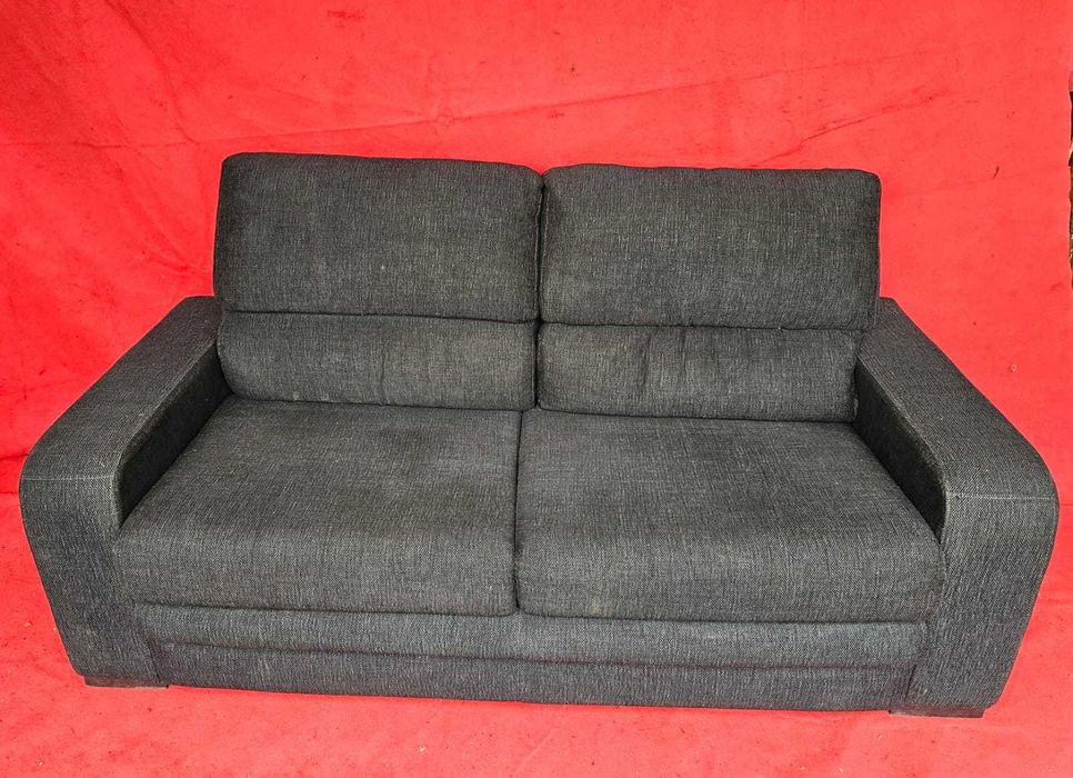 Sofá cama de 2 lugares em tecido - usado - 50€