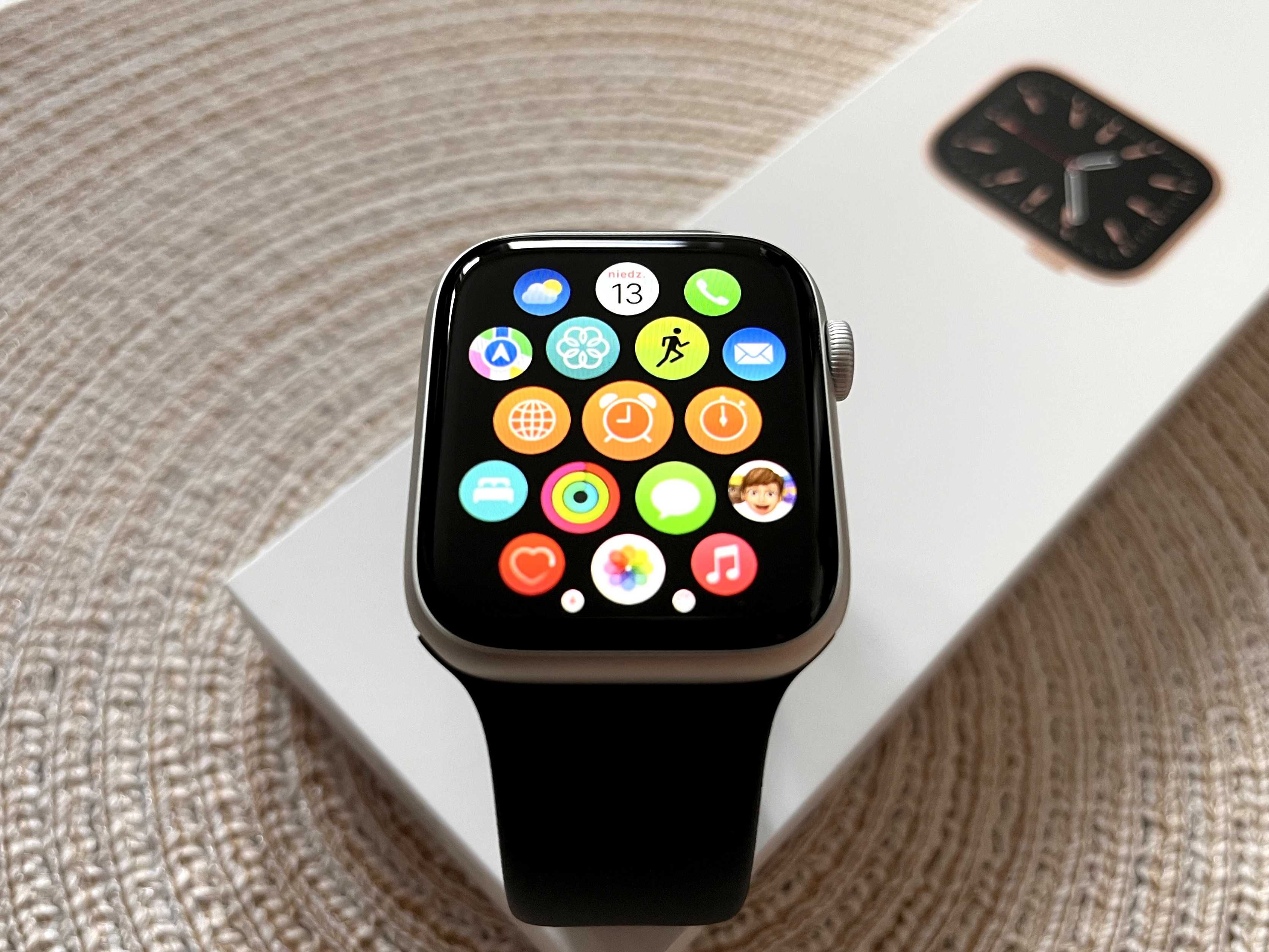 [NOWY] Apple Watch SE [GPS + LTE/eSIM 44mm] - Silver [Bateria 100%]