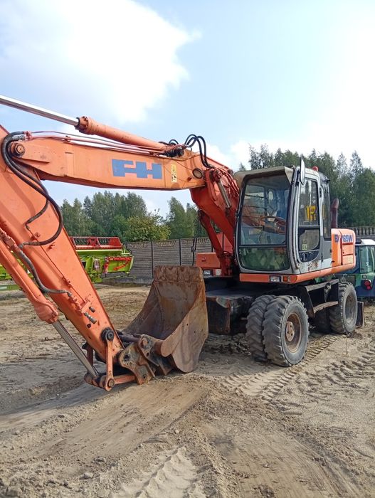 Koparka kołowa Hitachi w 165