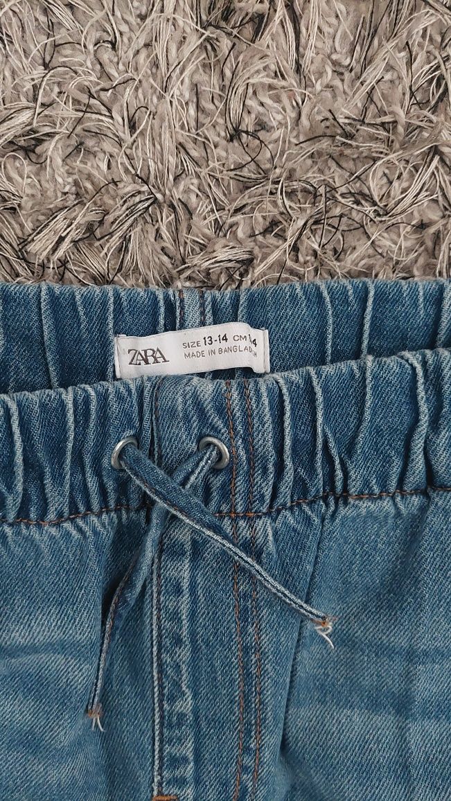 Jeansy Zara z kieszeniami 13-14 lat