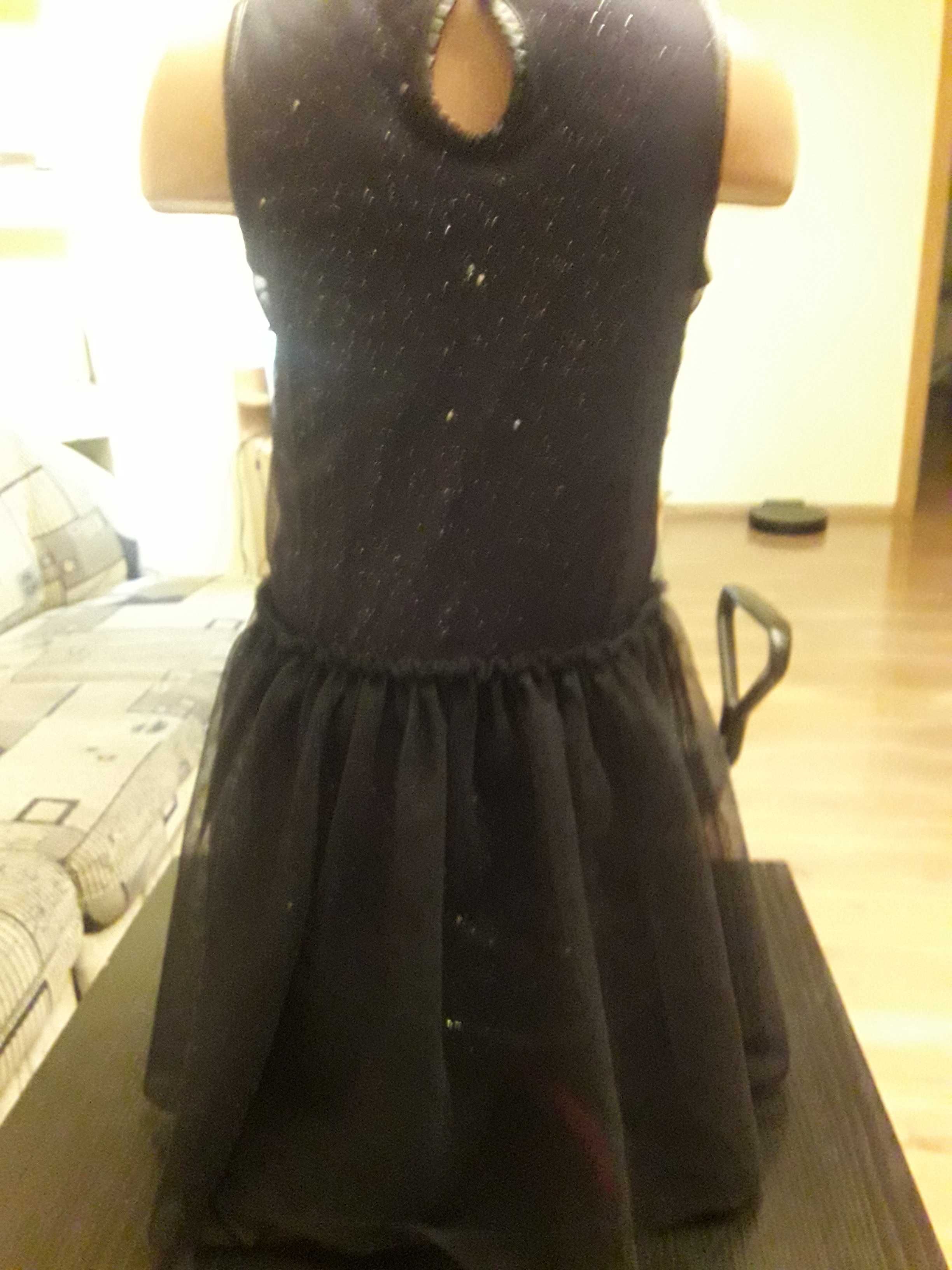 Платье на 6 лет фирмы DKNY