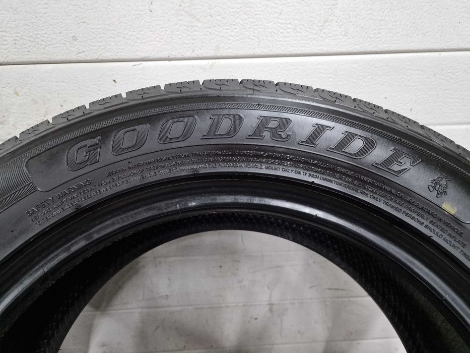 Opony zimowe 225/60/17 Goodride SU31 DOT 21 6,5 mm bieżnika nr.137