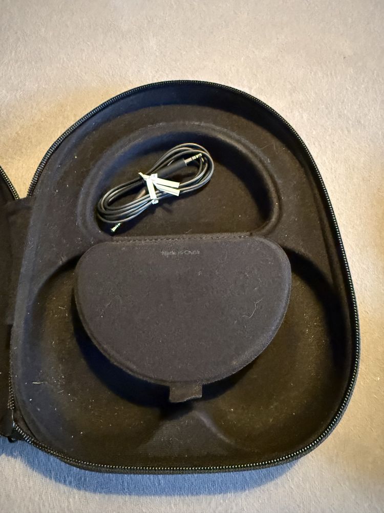 Bose 700 Noise Cancelling Headphones Black
