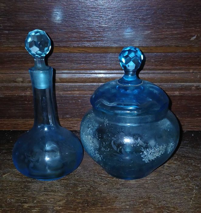 Conjunto de duas peças de loiça (Decantador + Açucareiro)