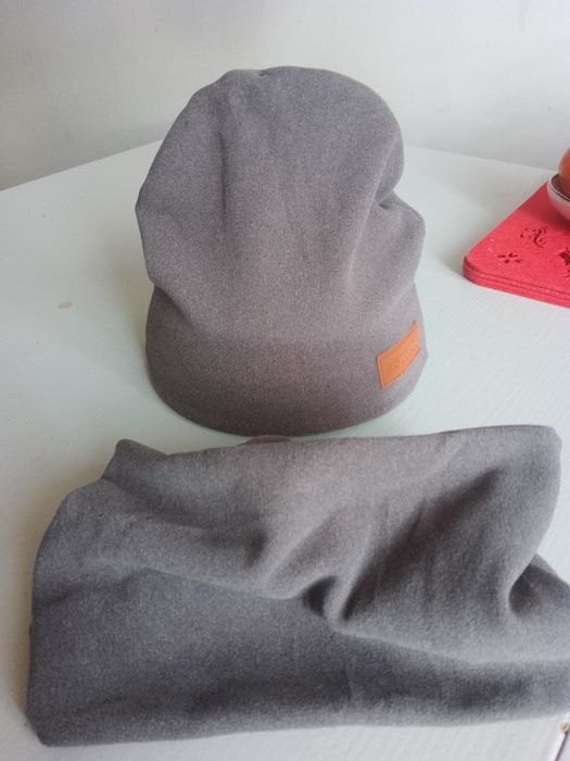 Super czapka z kominem dla dziecka, nowa