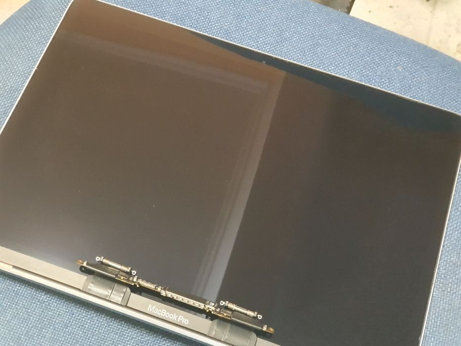 Дисплей матриця apple macbook pro a1706 a1708 space gray